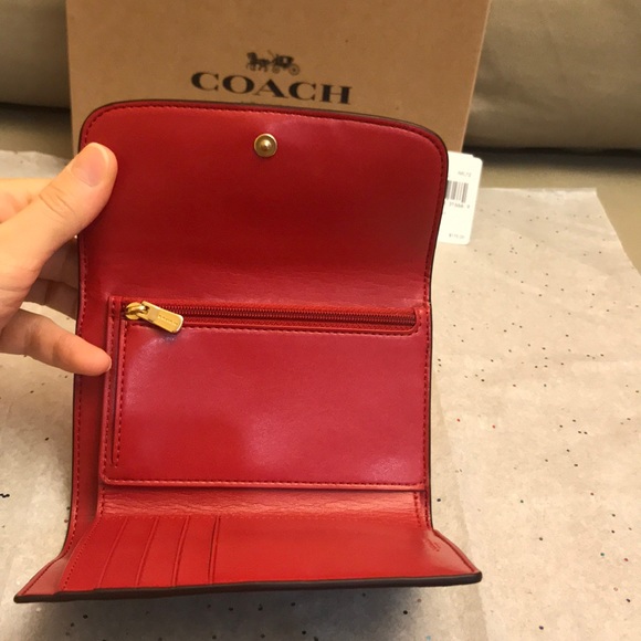 Coach Medium Envelope Wallet Brand New - Picture 5 of 8